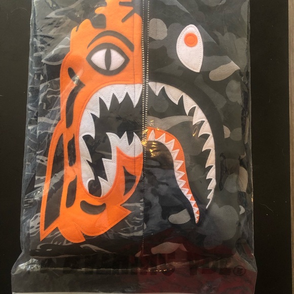 Bape x Undefeated Zip Up Jacket - Picture 3 of 6